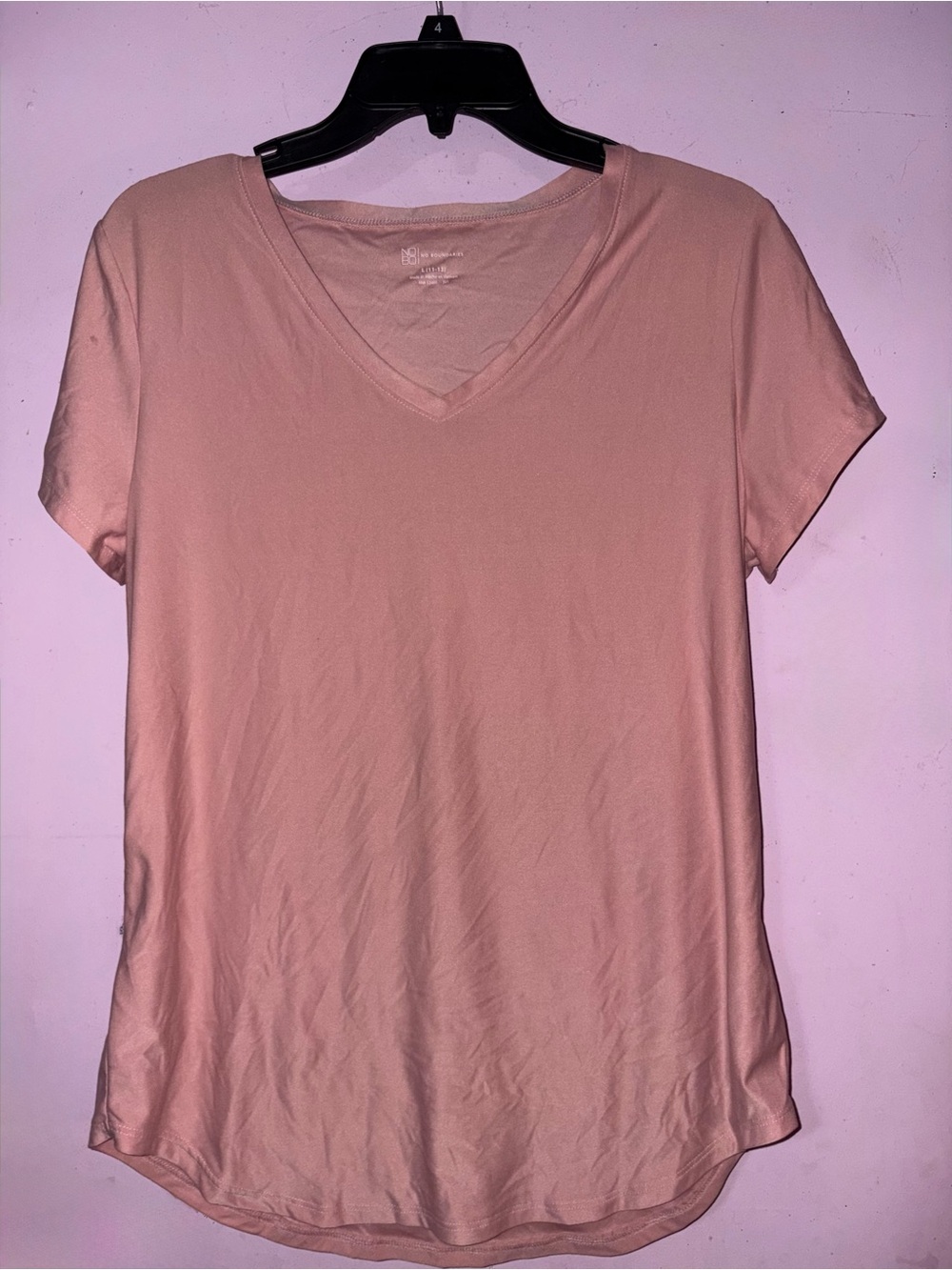 No Boundaries Dusty Rose V-Neck Short Sleeve Tee